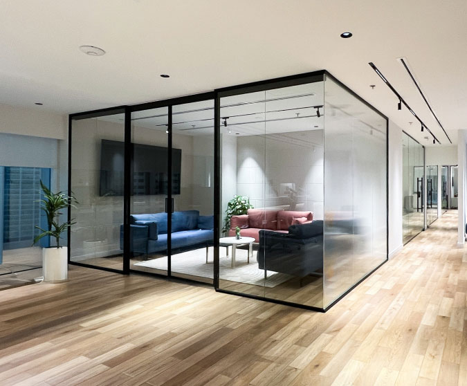 Enclose Lounge Area